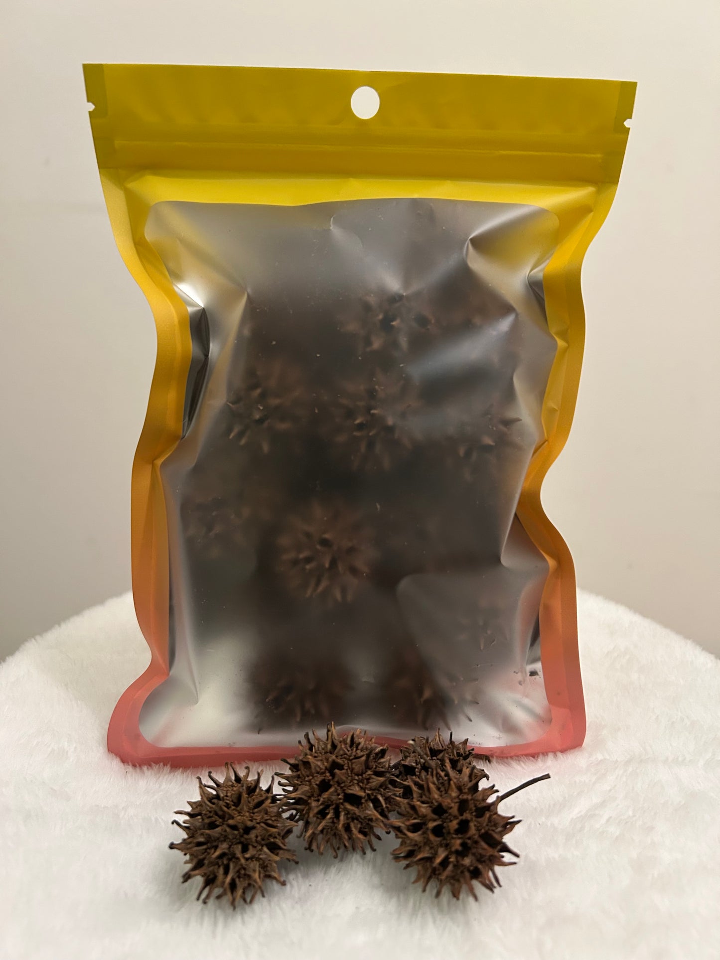 Sweet gum pods 20 count.